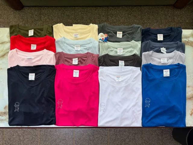 *

【LITTLE SIGNS】
住所：出雲市塩冶町267-5

90枚なかやくんTシャツ作成しました👚🎨

職員に配布します😌🤲🏻✨🌈

-———————————————————
出雲市内の不動産
土地・建物！募集中！🏠

不動産でお困りの方、お気軽にご連絡下さい👨🏻‍💻

〜出雲市をより良い町に〜

社名:株式会社ナカヤ
住所:島根県出雲市浜町1141-1
◆〜出雲市をより良い町に〜◆
■不動産の買取・仲介・管理を承ります■
■不動産のお悩み、ご相談ください■
-———————————————————

#株式会社ナカヤ
#ナカヤ不動産
#ナカヤ
#不動産
#出雲
#出雲市
#出雲市の不動産
#出雲市の不動産会社
#中古住宅
#分譲地
#出雲市の土地
#sdgs
#売地
#売り戸建て
#査定無料
#看板設置無料
#空き家
#空き家買取
#空き家相談
#空き家ゼロ 
#空地情報募集中
#空家情報募集中 
#空き家見守り隊 
#littlesigns
#プリントショップ 
#tシャツ 
#なかやくん
#なーこちゃん
#ぴょん 

-———————————————————
出雲市の不動産屋
～出雲市をより良い町に～
🌈SDGs推進企業🌈

株式会社 ナカヤ
〒693-0054
島根県出雲市浜町1141-1
電話0853-31-4484
FAX0853-31-4494
mail：info@nakaya-fudousan.co.jp
Instagram：www.instagram.com/nakayakun41?igsh=MWc1M2plbnl0NjM3ZA%3D%3D&utm_source=qr
@nakayakun41 
HP：
http://www.nakaya-fudousan.co.jp

空き家見守り隊
Instagram：
https://www.instagram.com/akiyamimamori?igsh=enQ1dG51YmtqOHg0&utm_source=qr
@akiyamimamori
HP：
https://akiya-mimamori.jp
-———————————————————
出雲市の福祉事業所
〜豊かな心で社会に奉仕〜

ナカヤ寿楽
⚫︎住宅型有料老人ホーム24室
⚫︎訪問介護
⚫︎通所介護（デイサービス）
⚫︎訪問看護
〒693-0044
島根県出雲市荒茅町3106
電話0853-31-9988
FAX0853-31-9989
Instagram：
⭐︎ナカヤ寿楽
www.instagram.com/juraku2017?igsh=em14ZjVweXZteWhn
@juraku2017 
⭐︎訪問看護
www.instagram.com/juraku_houkan?igsh=YjZzaGR0cXN6aTZo
@juraku_houkan 
hp：https://nakaya-juraku.jp/
-———————————————————