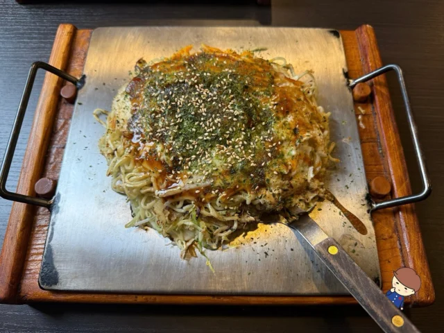 *

【広島鉄板焼 HERA】
住所：出雲市平野町20-1

広島風お好み焼きを食べに行きました😋

そば入りを選んでボリューム満点💯✨

是非皆さんも行ってみてください🤎

-———————————————————
出雲市内の不動産
土地・建物！募集中！🏠

不動産でお困りの方、お気軽にご連絡下さい👨🏻‍💻

〜出雲市をより良い町に〜

社名:株式会社ナカヤ
住所:島根県出雲市浜町1141-1
◆〜出雲市をより良い町に〜◆
■不動産の買取・仲介・管理を承ります■
■不動産のお悩み、ご相談ください■
-———————————————————

#株式会社ナカヤ
#ナカヤ不動産
#ナカヤ
#不動産
#出雲
#出雲市
#出雲市の不動産
#出雲市の不動産会社
#中古住宅
#分譲地
#出雲市の土地
#sdgs
#売地
#売り戸建て
#査定無料
#看板設置無料
#空き家
#空き家買取
#空き家相談
#空き家ゼロ 
#空地情報募集中
#空家情報募集中 
#空き家見守り隊 
#広島鉄板焼hera 
#広島風お好み焼 
#ボリューム満点 
#出雲市グルメ 
#なかやくん
#なーこちゃん
#ぴょん 

-———————————————————
出雲市の不動産屋
～出雲市をより良い町に～
🌈SDGs推進企業🌈

株式会社 ナカヤ
〒693-0054
島根県出雲市浜町1141-1
電話0853-31-4484
FAX0853-31-4494
mail：info@nakaya-fudousan.co.jp
Instagram：www.instagram.com/nakayakun41?igsh=MWc1M2plbnl0NjM3ZA%3D%3D&utm_source=qr
@nakayakun41 
HP：
http://www.nakaya-fudousan.co.jp

空き家見守り隊
Instagram：
https://www.instagram.com/akiyamimamori?igsh=enQ1dG51YmtqOHg0&utm_source=qr
@akiyamimamori
HP：
https://akiya-mimamori.jp
-———————————————————
出雲市の福祉事業所
〜豊かな心で社会に奉仕〜

ナカヤ寿楽
⚫︎住宅型有料老人ホーム24室
⚫︎訪問介護
⚫︎通所介護（デイサービス）
⚫︎訪問看護
〒693-0044
島根県出雲市荒茅町3106
電話0853-31-9988
FAX0853-31-9989
Instagram：
⭐︎ナカヤ寿楽
www.instagram.com/juraku2017?igsh=em14ZjVweXZteWhn
@juraku2017 
⭐︎訪問看護
www.instagram.com/juraku_houkan?igsh=YjZzaGR0cXN6aTZo
@juraku_houkan 
hp：https://nakaya-juraku.jp/
-———————————————————